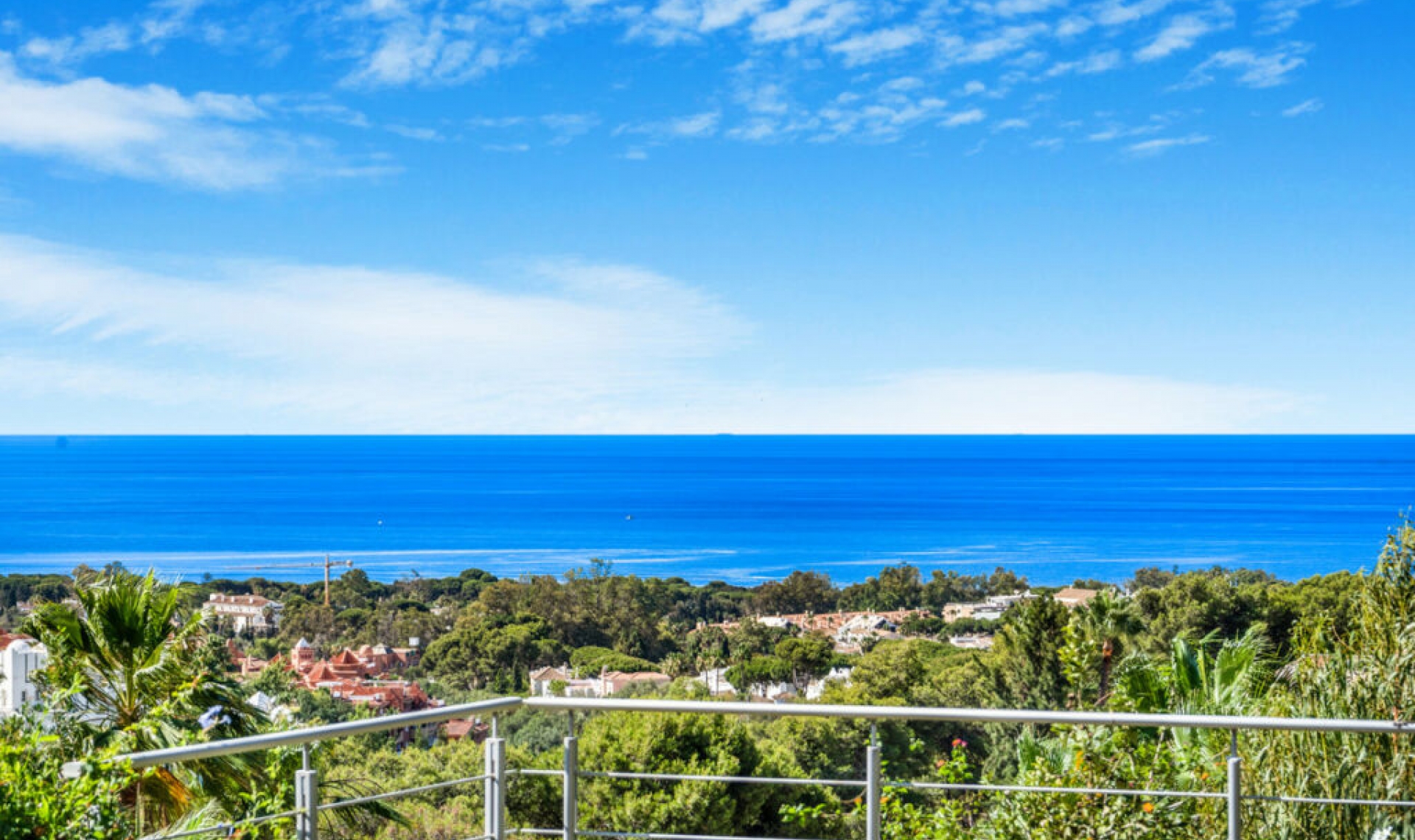 Resale - House -
Hacienda Las Chapas