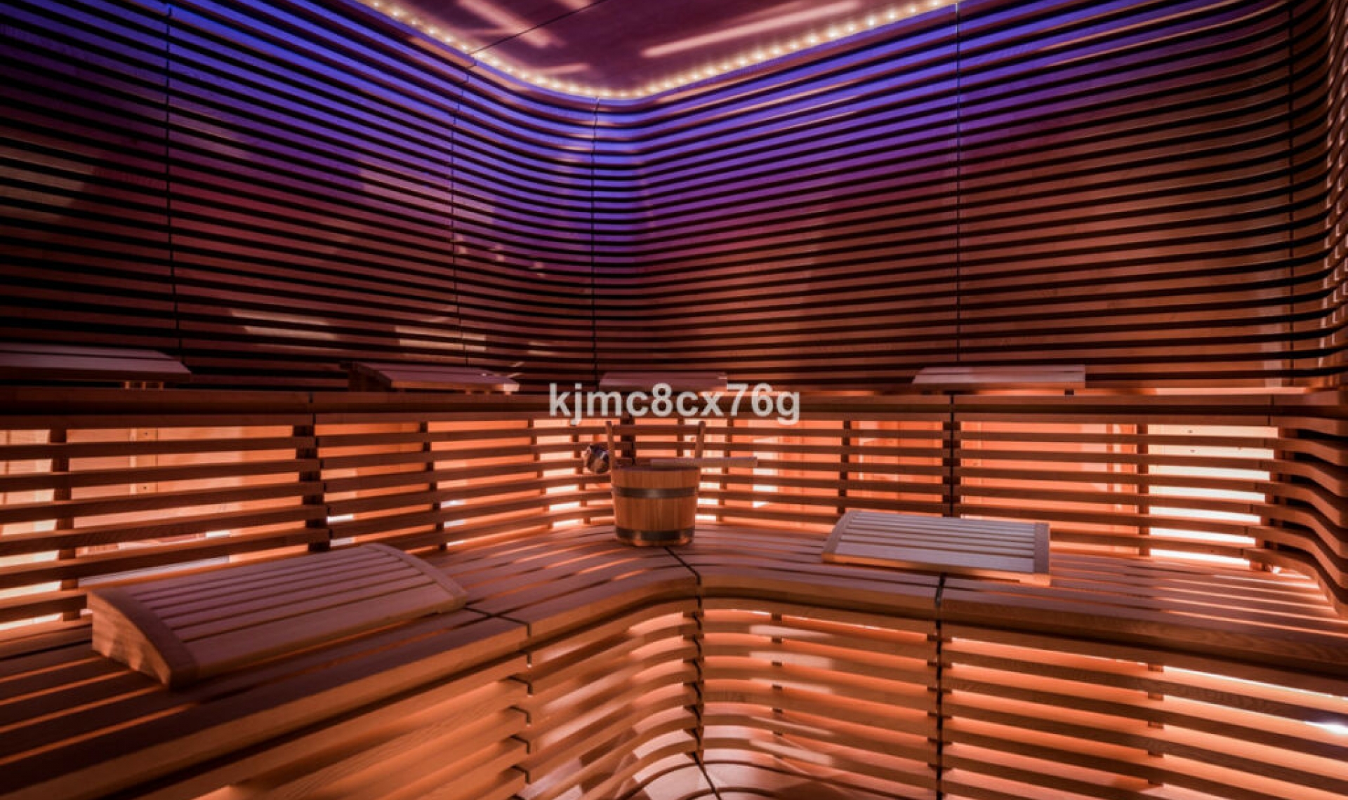 Resale - House -
Hacienda Las Chapas