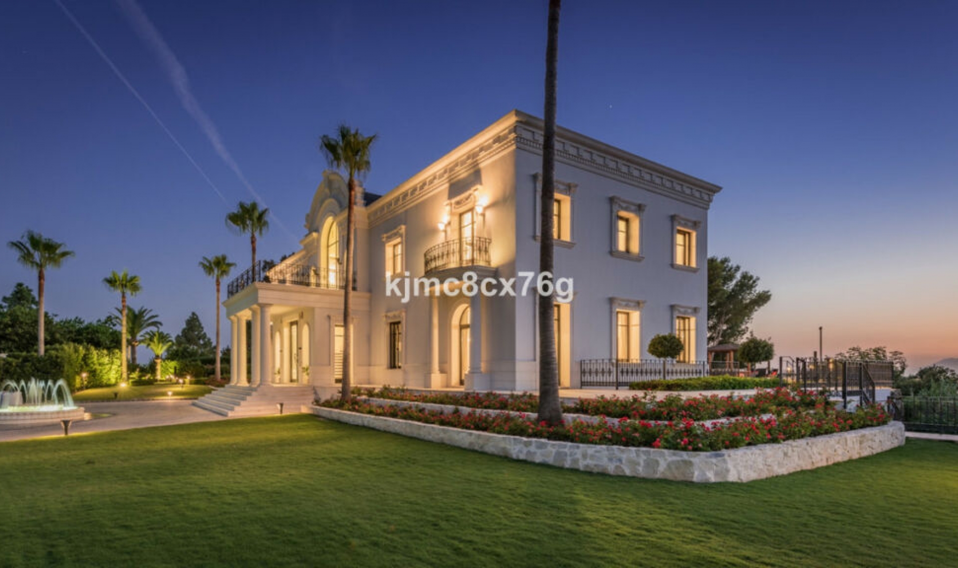 Resale - House -
Hacienda Las Chapas