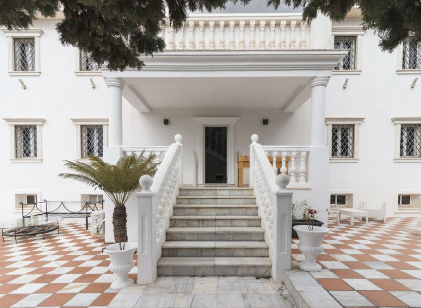 Resale - House -
Hacienda Las Chapas