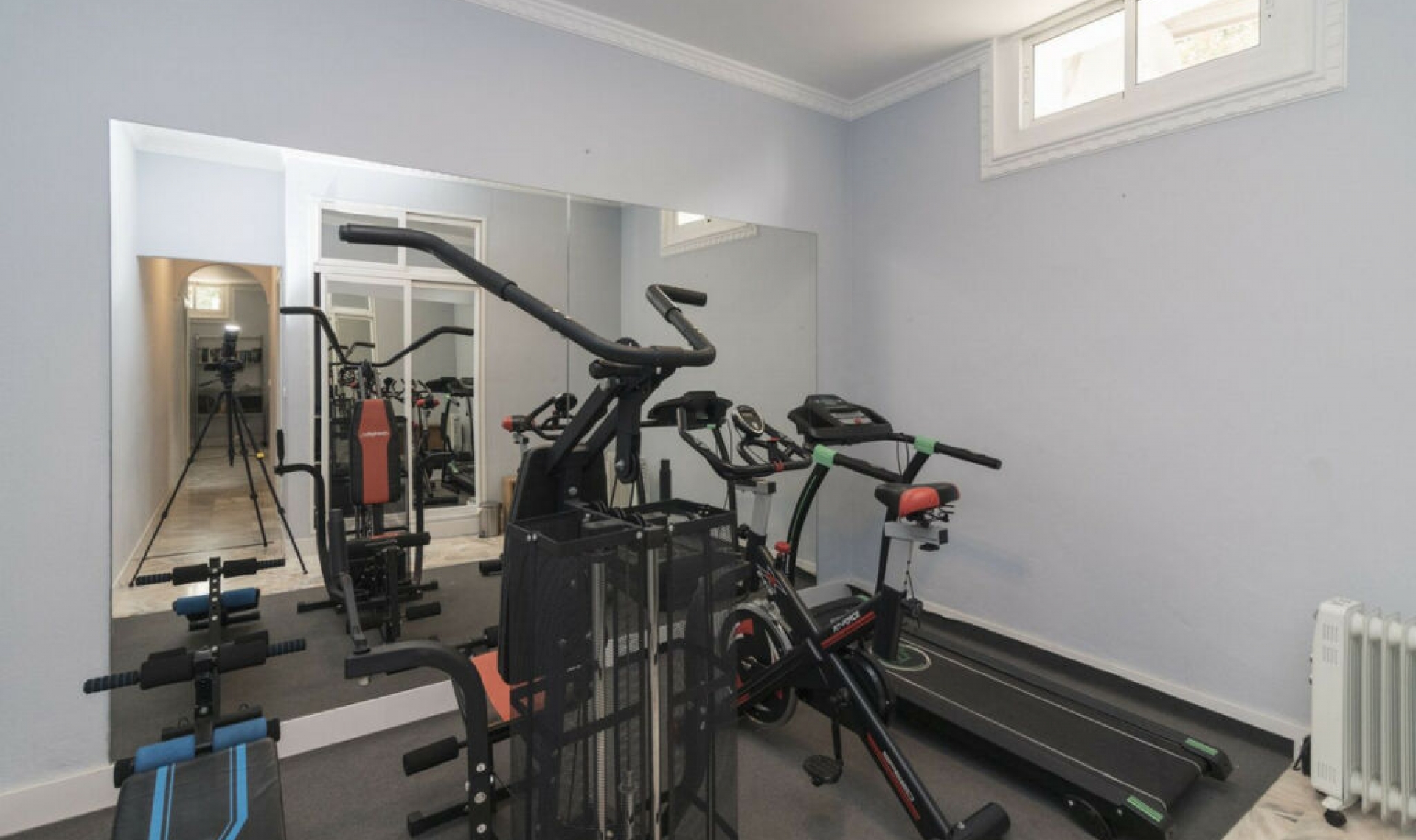 Resale - House -
Hacienda Las Chapas