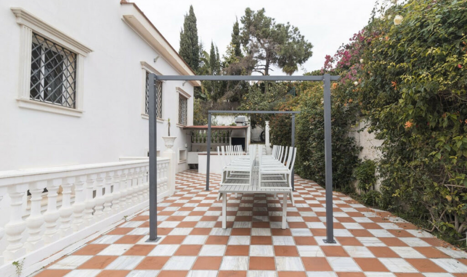 Resale - House -
Hacienda Las Chapas