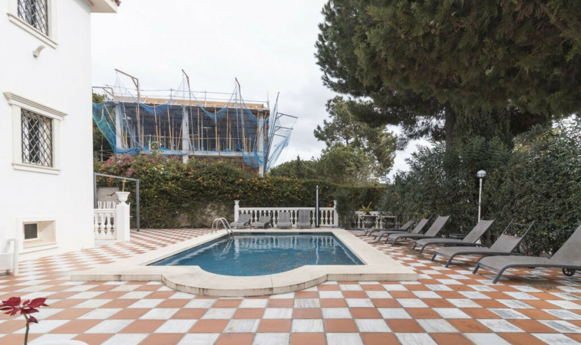 Resale - House -
Hacienda Las Chapas