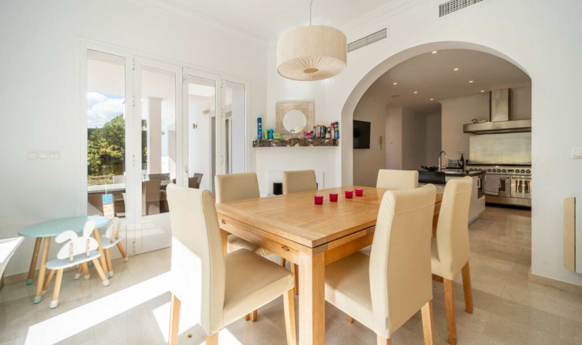 Resale - House -
Istán