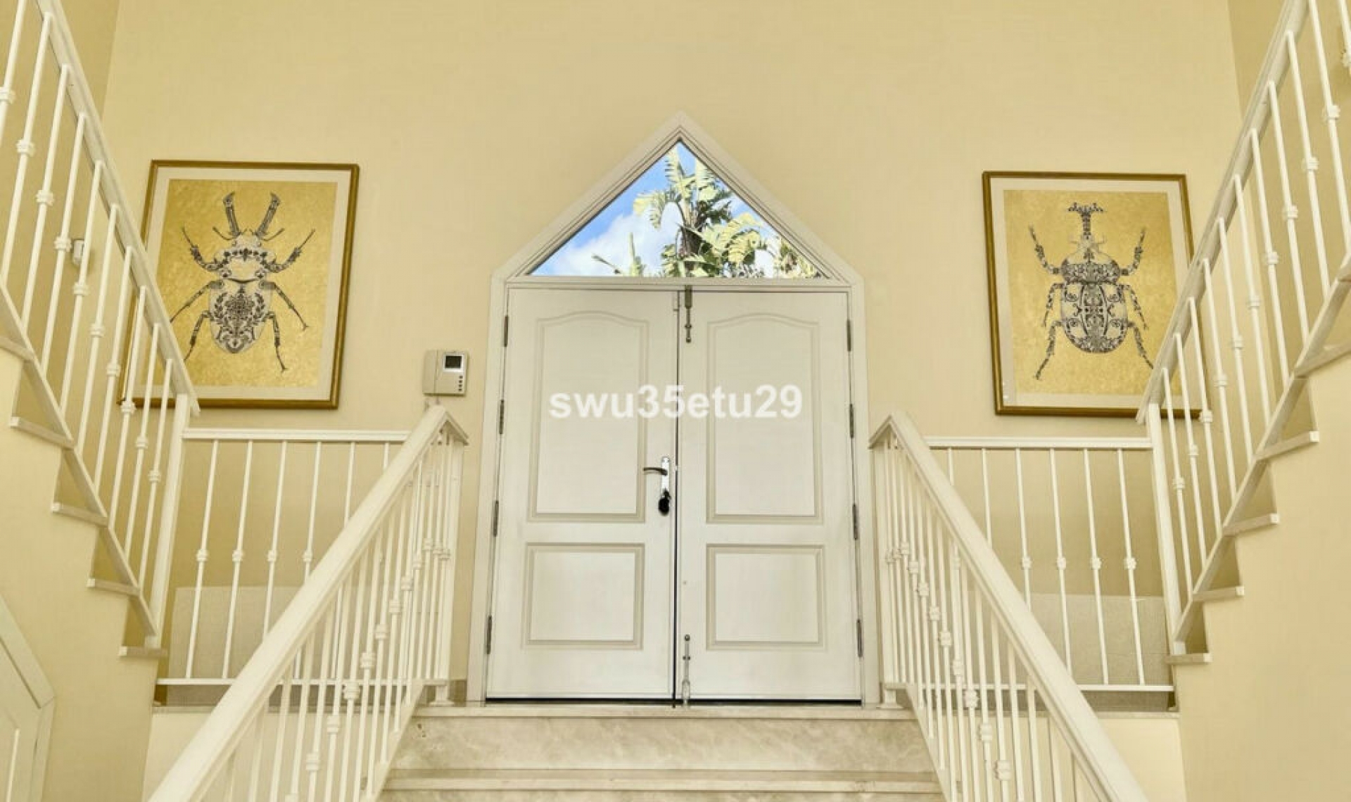 Resale - House -
Istán