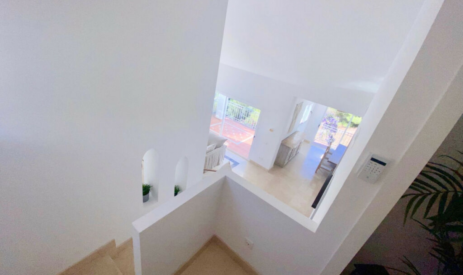 Resale - House -
Istán