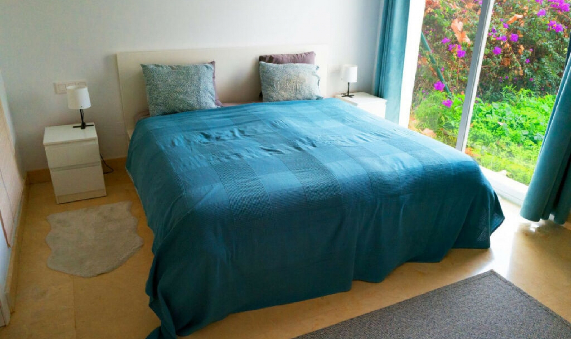 Resale - House -
Istán