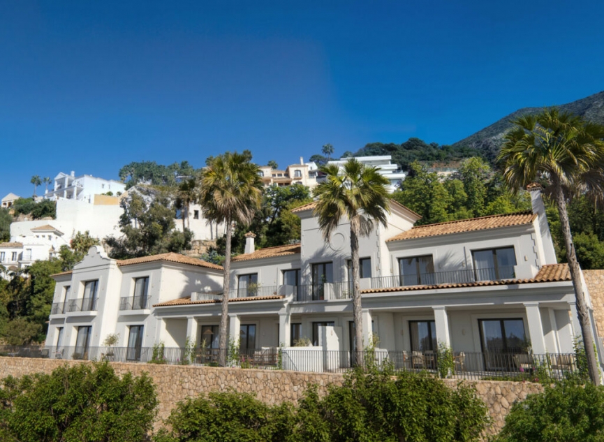 Resale - House -
Istán