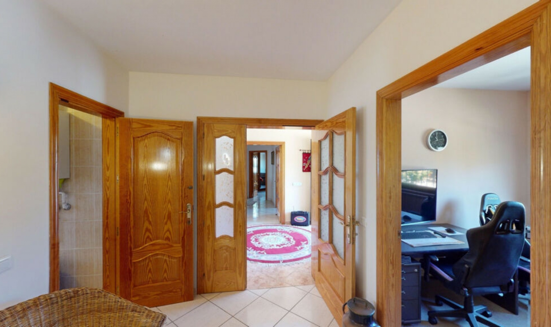 Resale - House -
Iznate