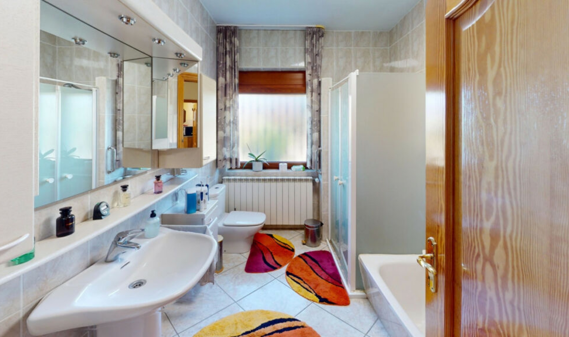 Resale - House -
Iznate