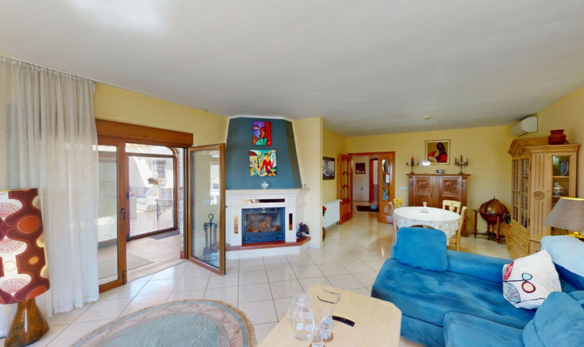 Resale - House -
Iznate