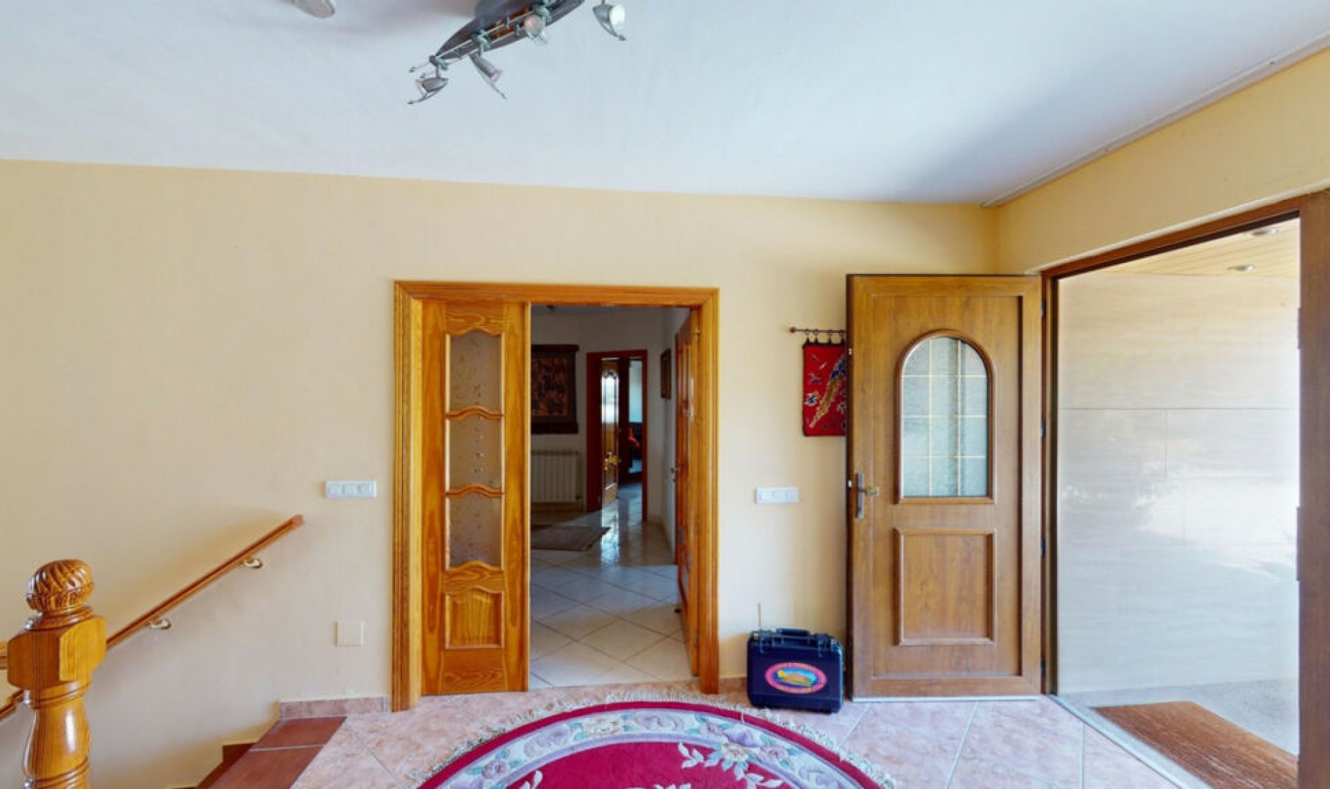 Resale - House -
Iznate