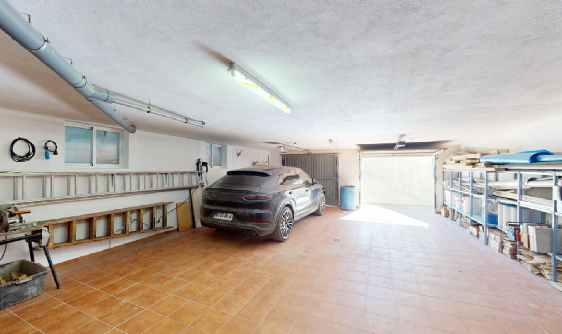 Resale - House -
Iznate