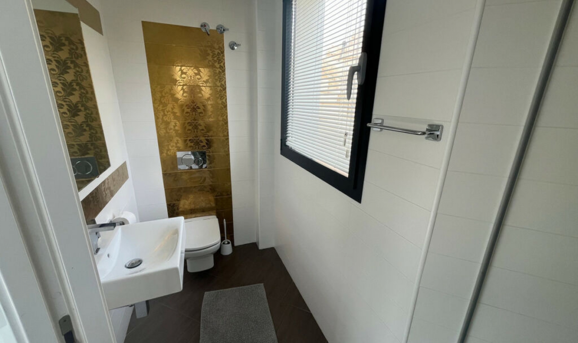 Resale - House -
Jávea