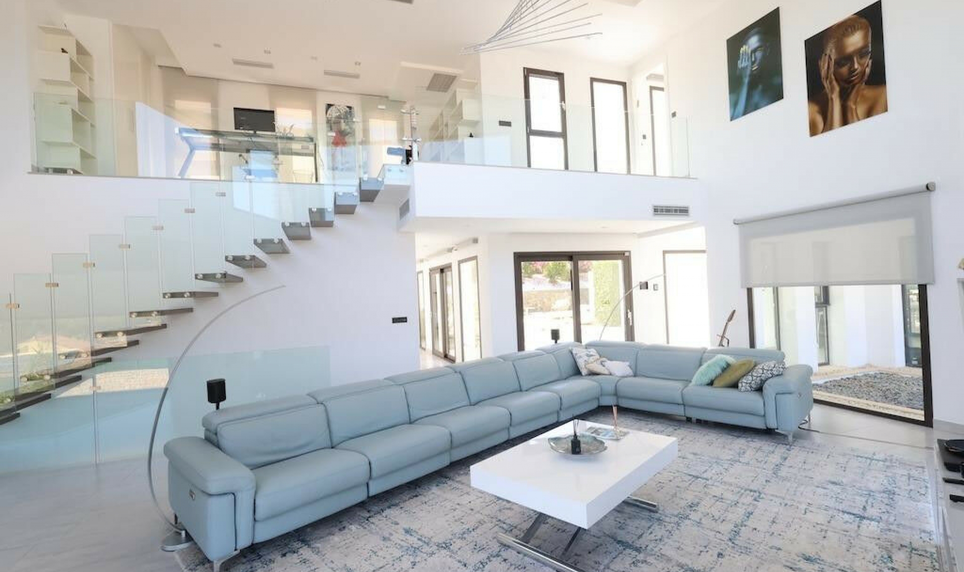 Resale - House -
Jávea