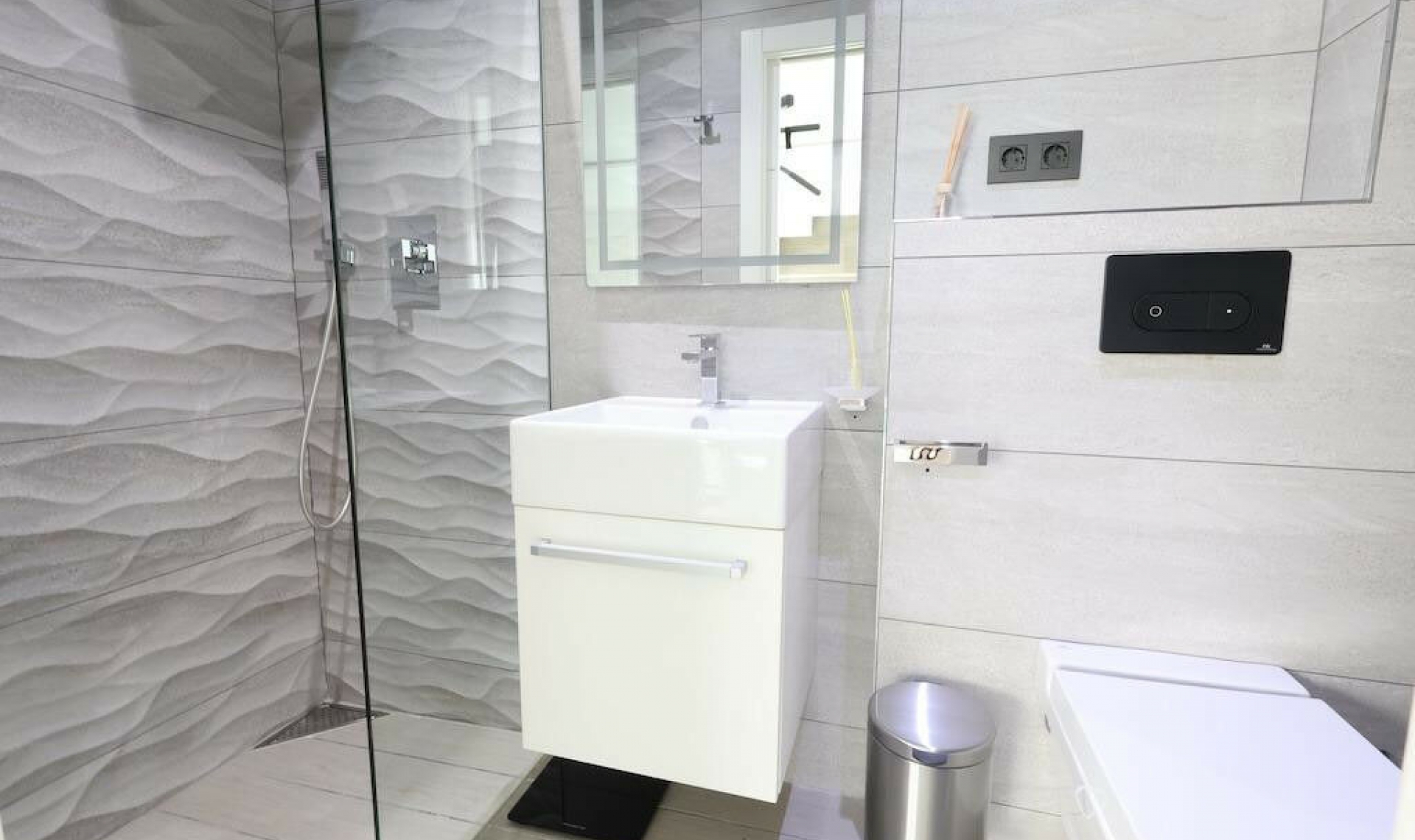 Resale - House -
Jávea