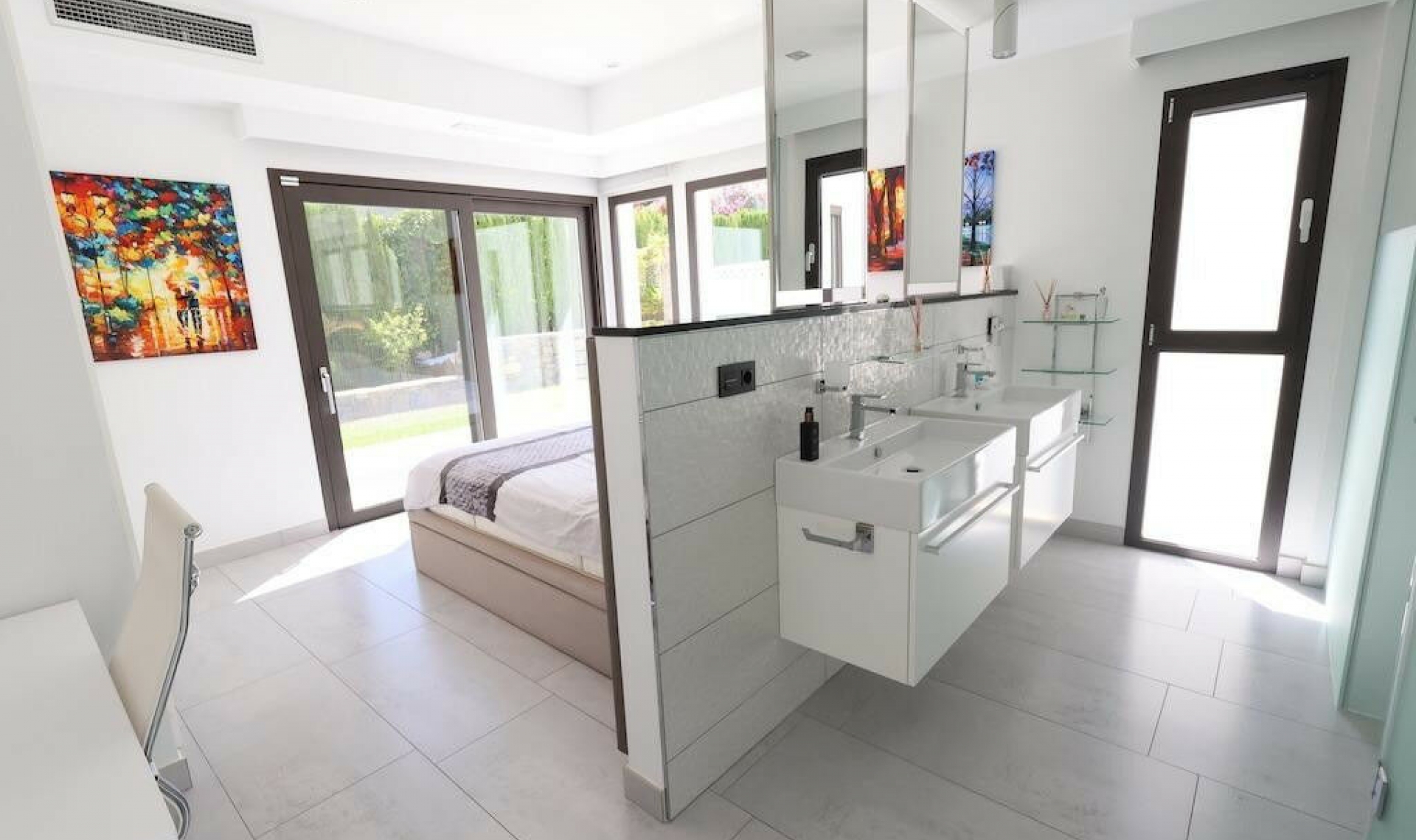 Resale - House -
Jávea