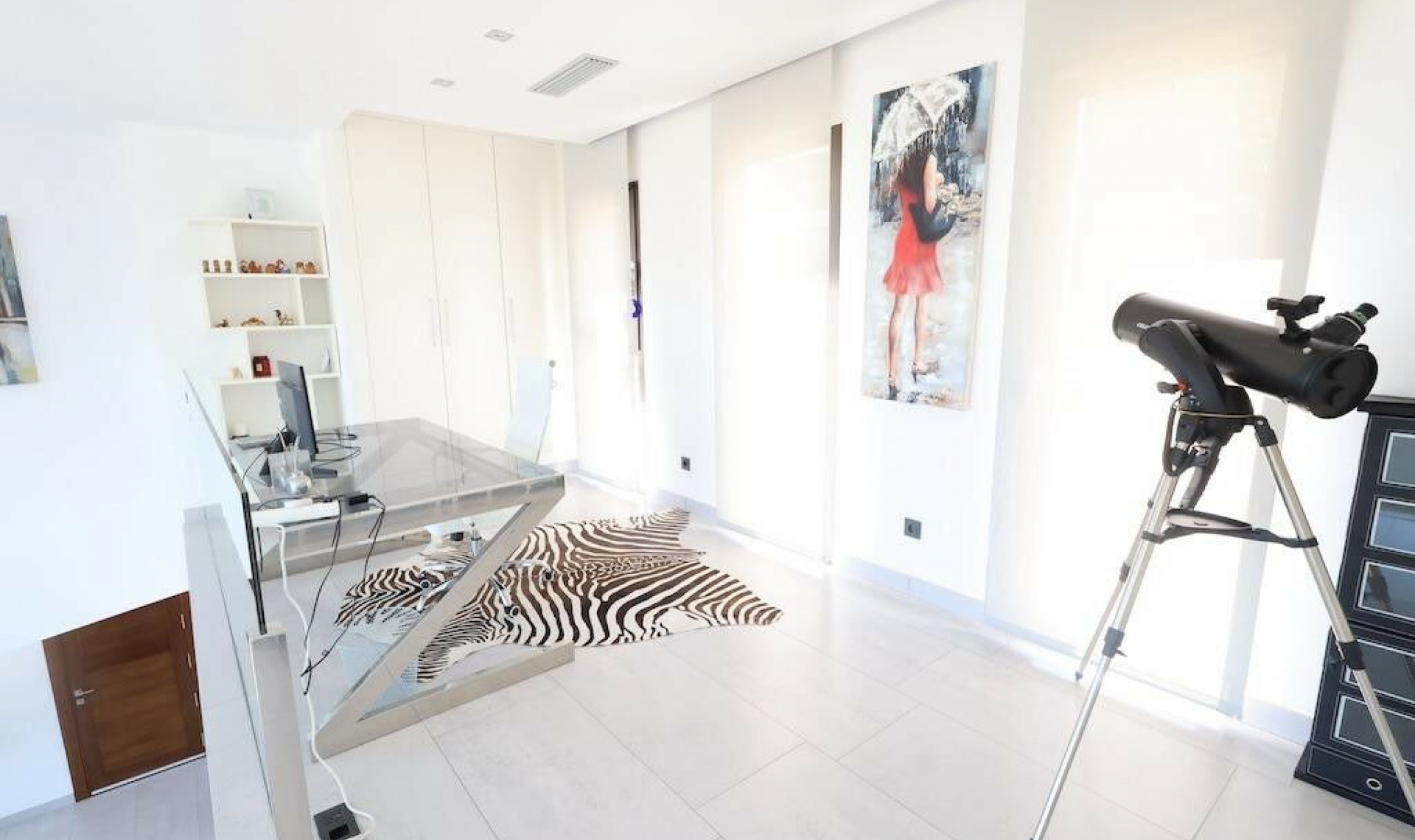 Resale - House -
Jávea