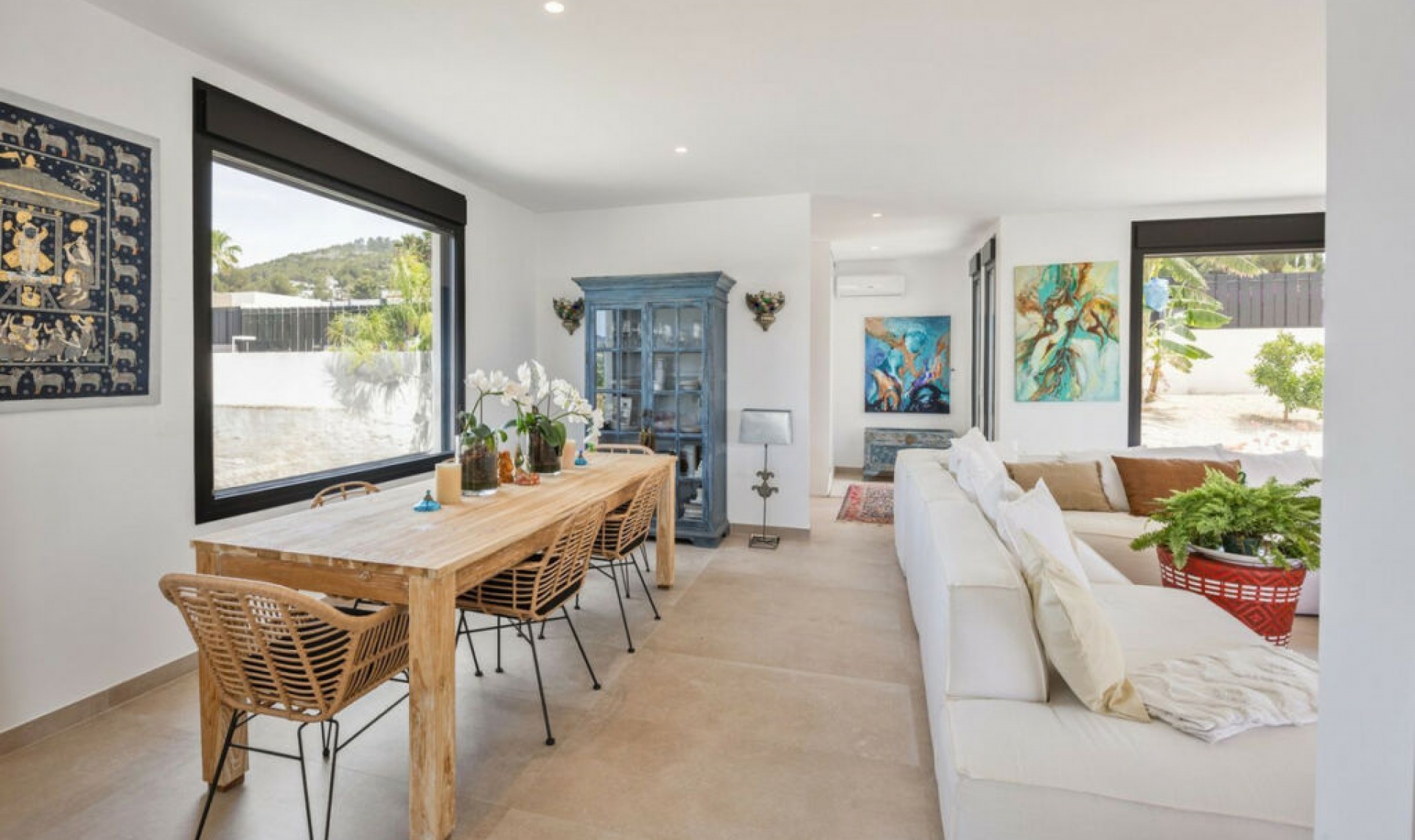 Resale - House -
Jávea