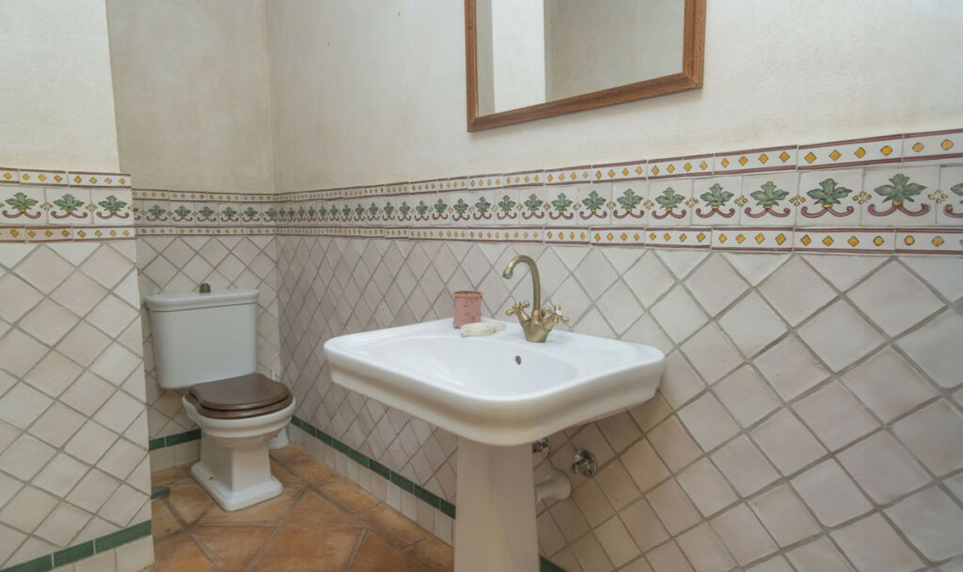 Resale - House -
Jimena de la Frontera