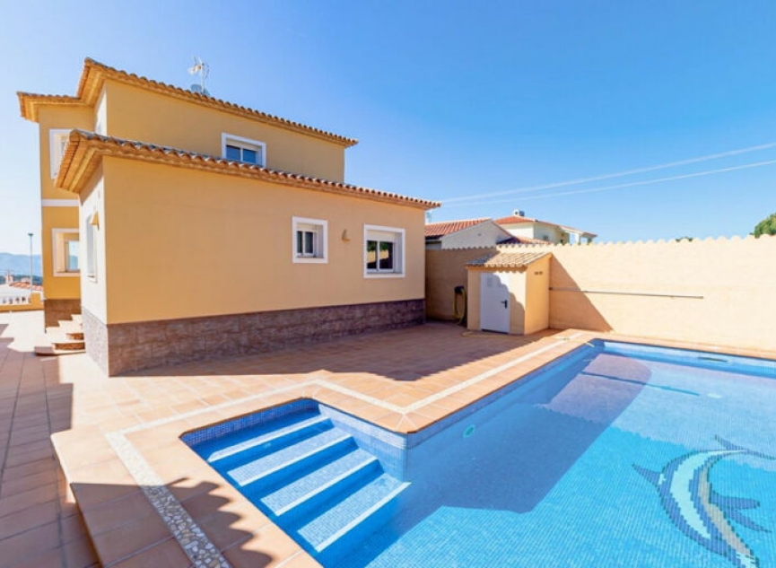 Resale - House -
l'Alfas del Pi