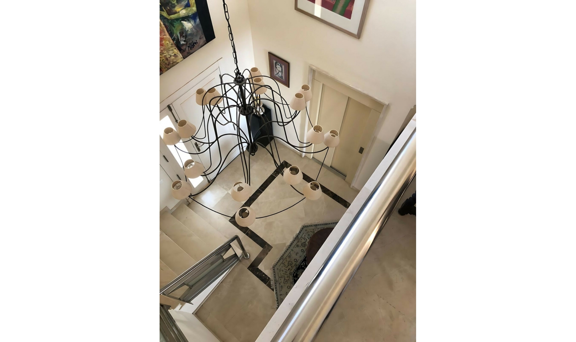Resale - House -
La Alcaidesa