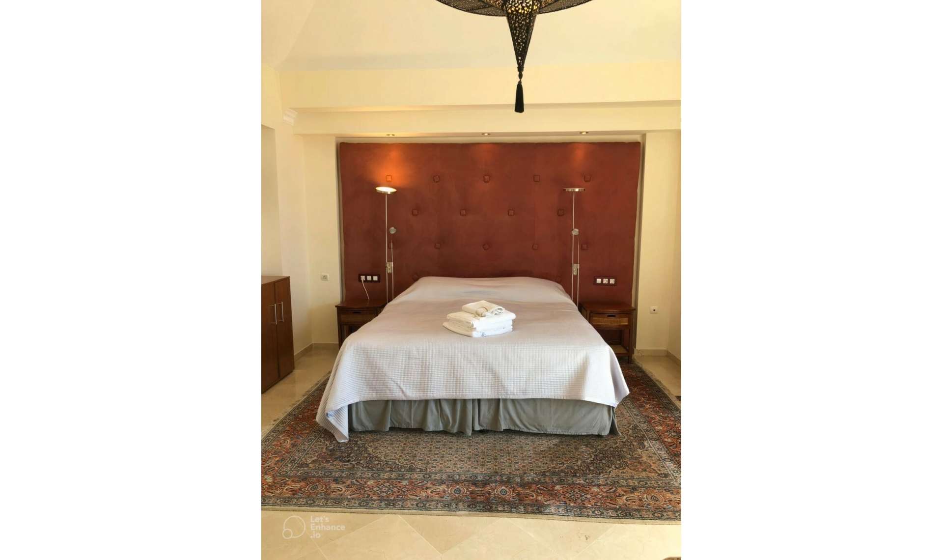 Resale - House -
La Alcaidesa