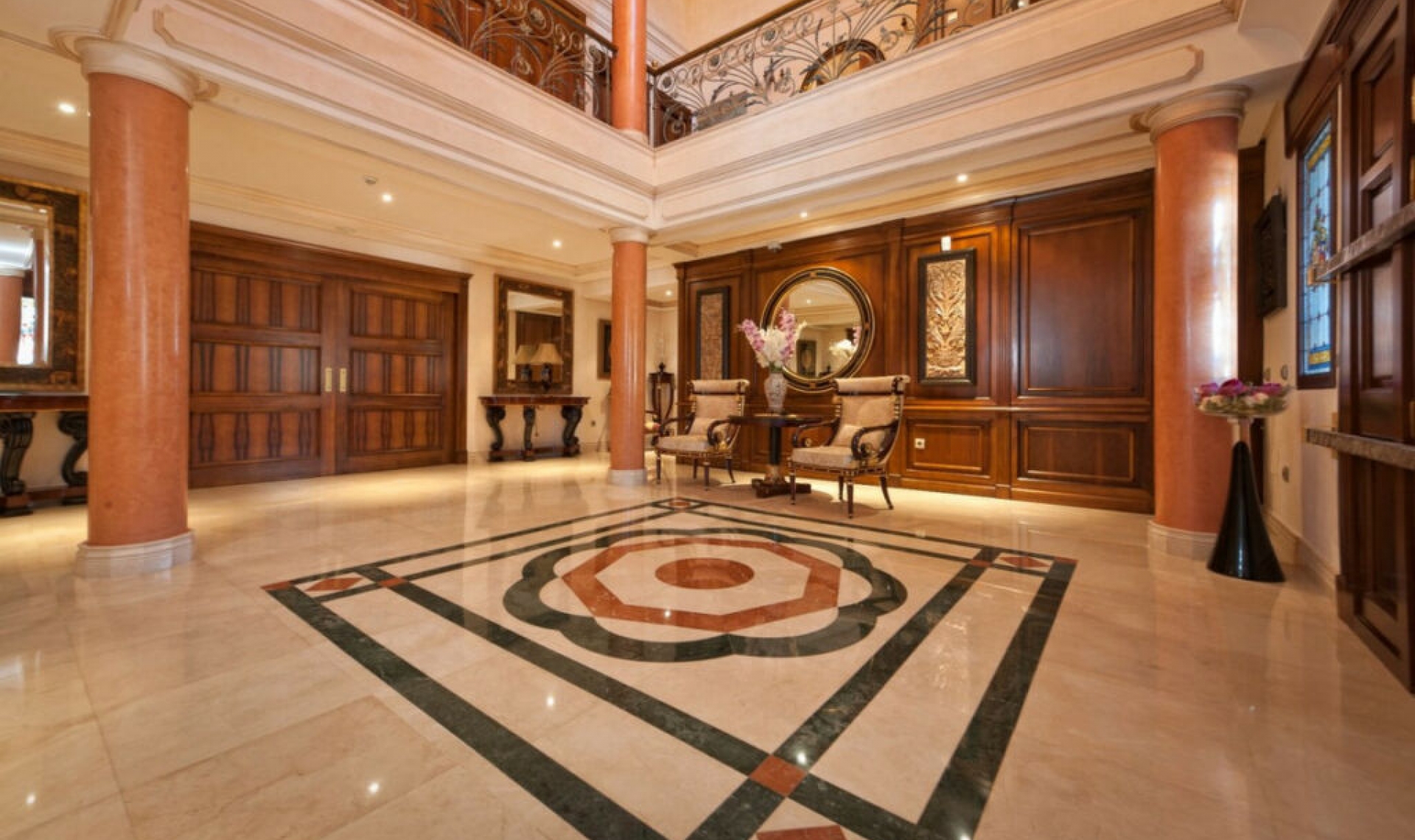 Resale - House -
La Cala de Mijas