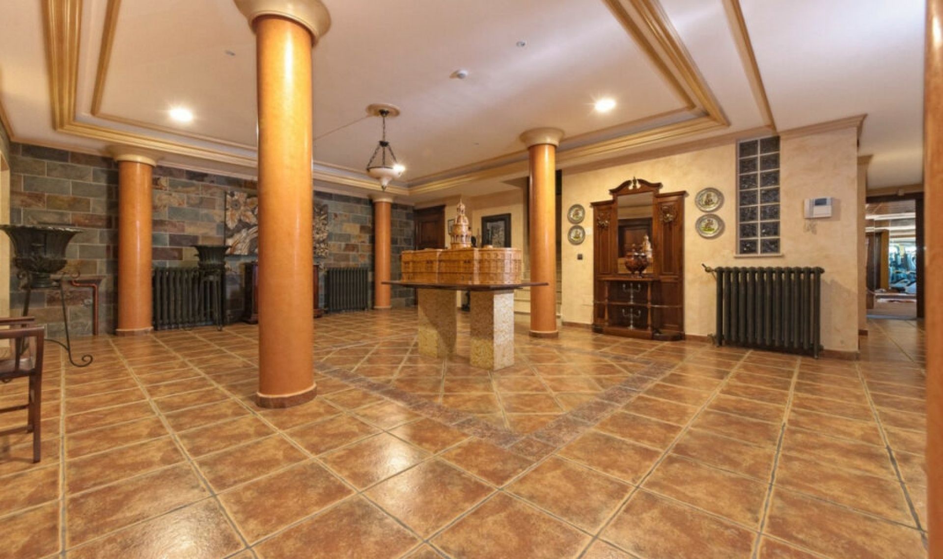 Resale - House -
La Cala de Mijas