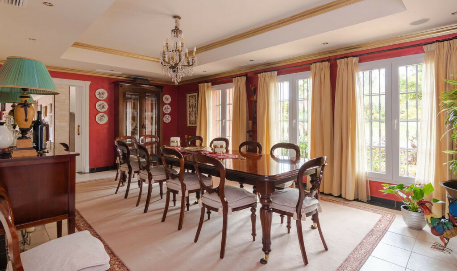 Resale - House -
La Cala de Mijas