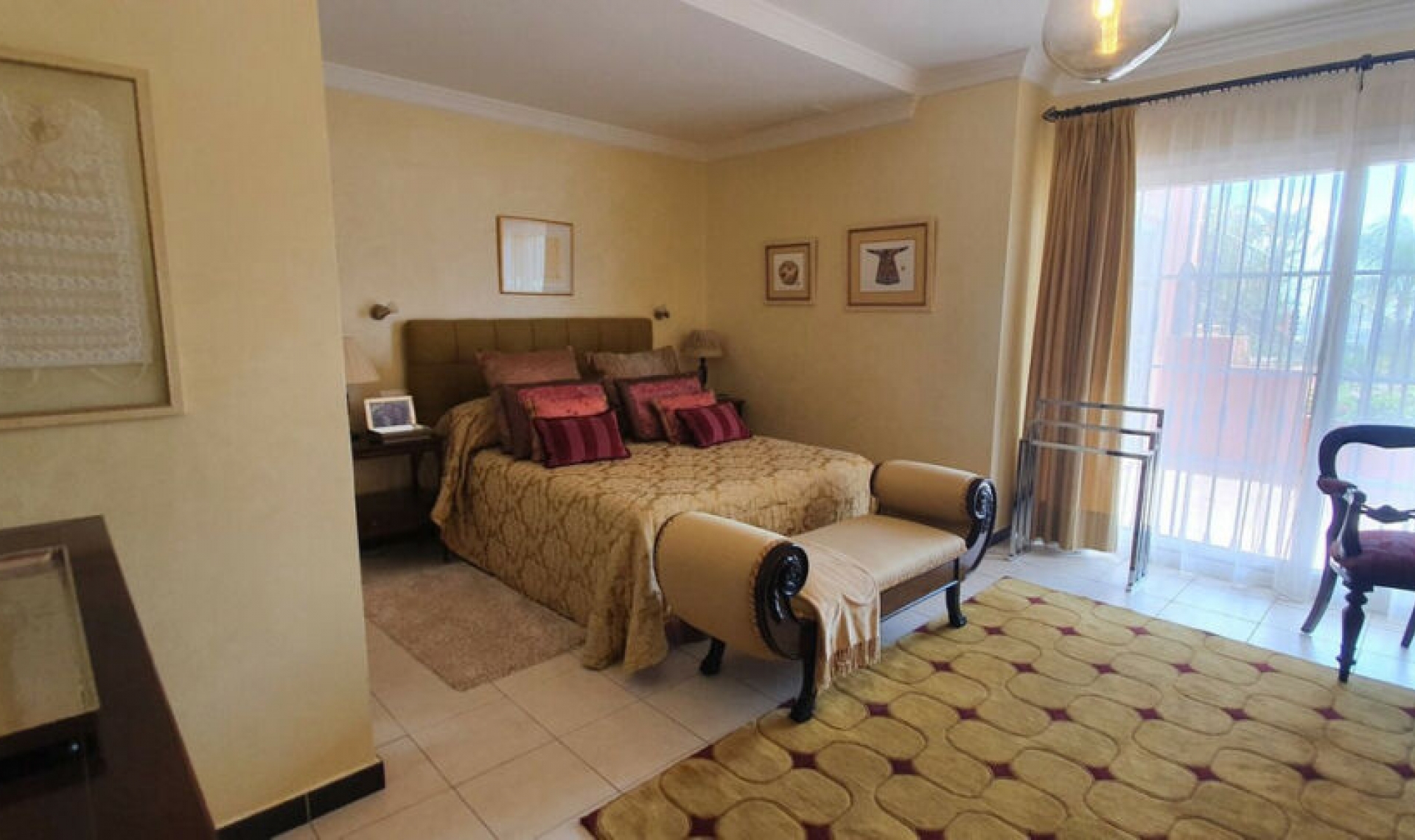 Resale - House -
La Cala de Mijas