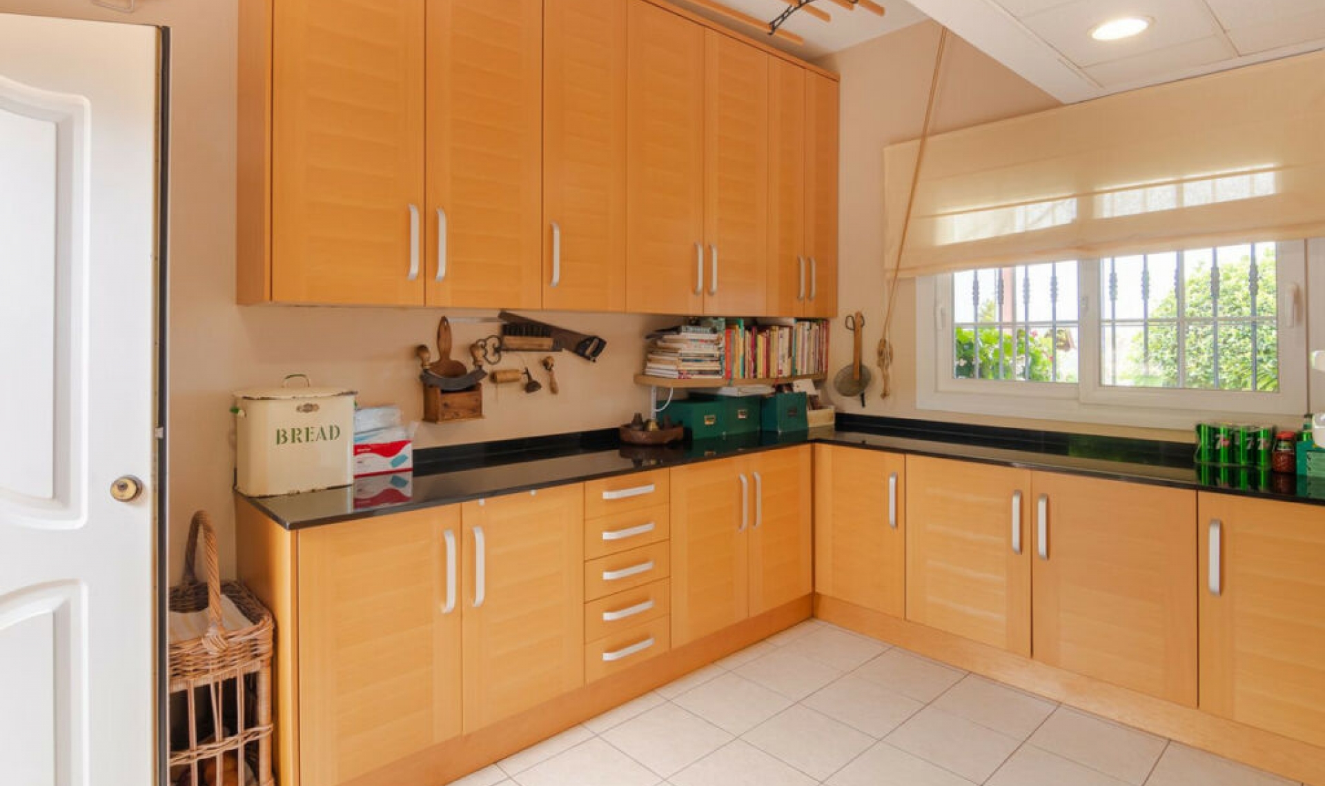 Resale - House -
La Cala de Mijas