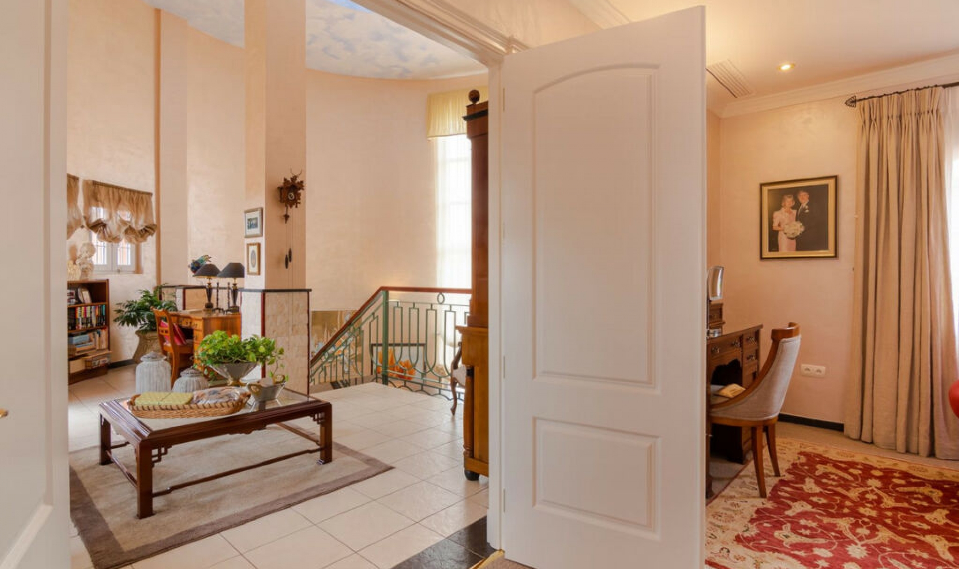 Resale - House -
La Cala de Mijas