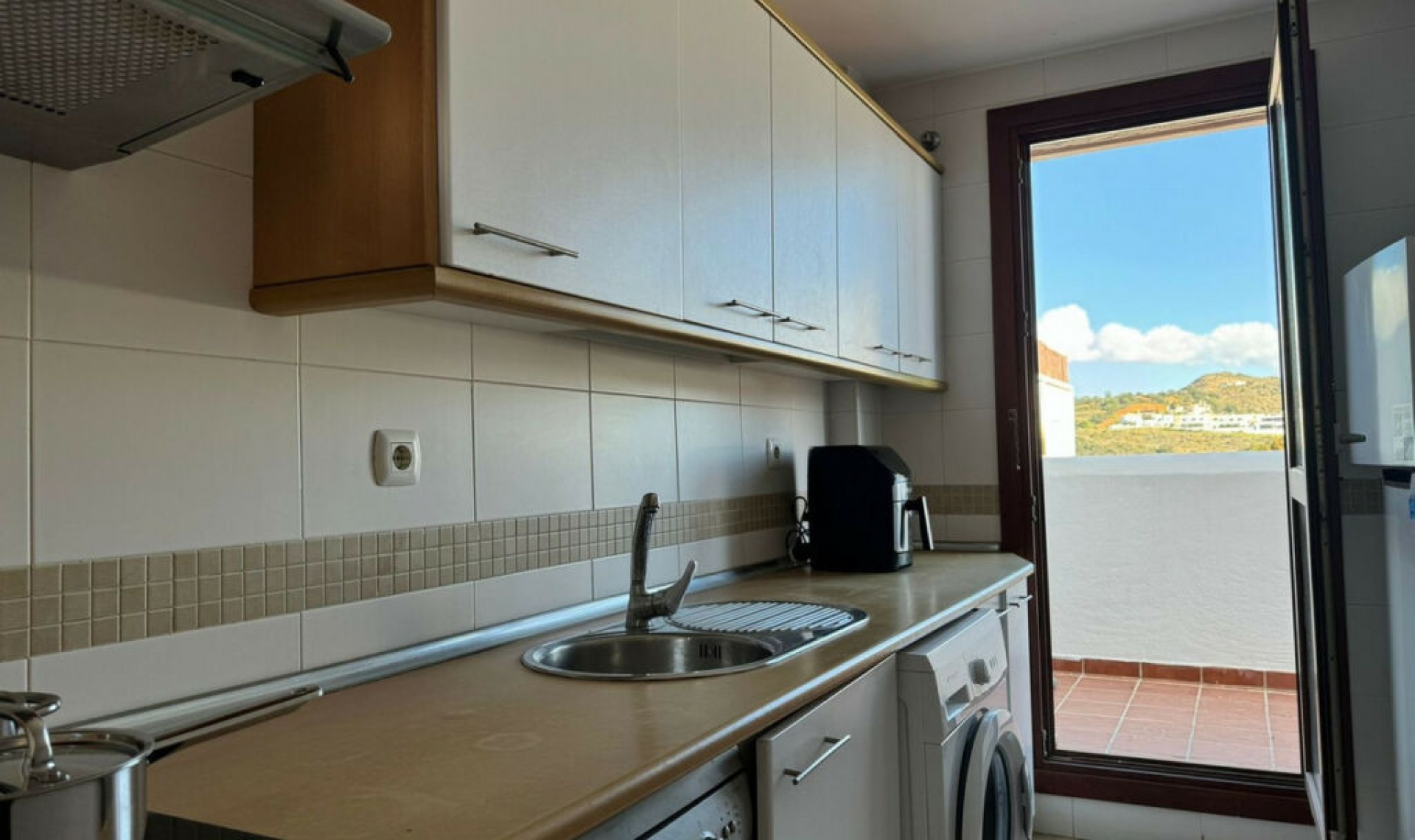 Resale - House -
La Cala de Mijas