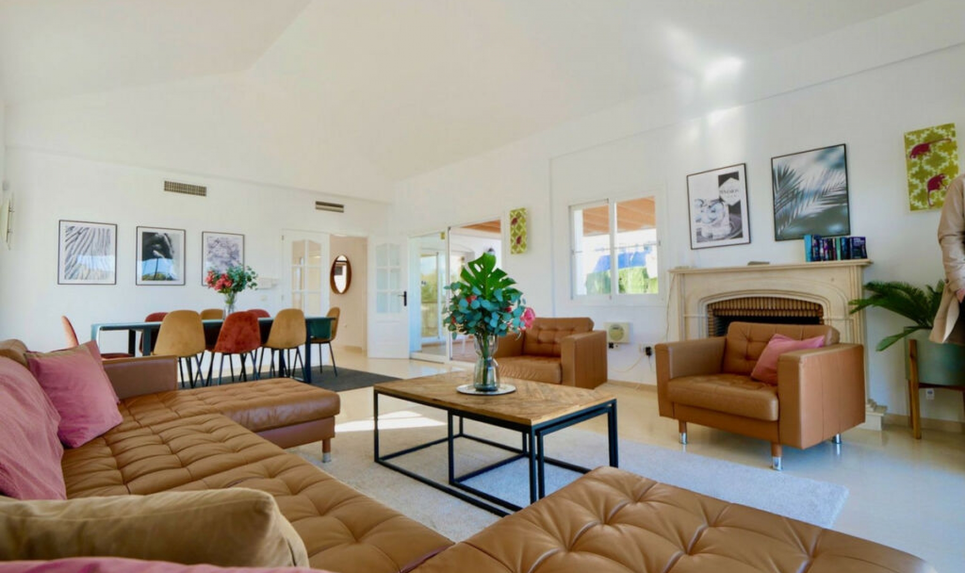 Resale - House -
La Cala de Mijas