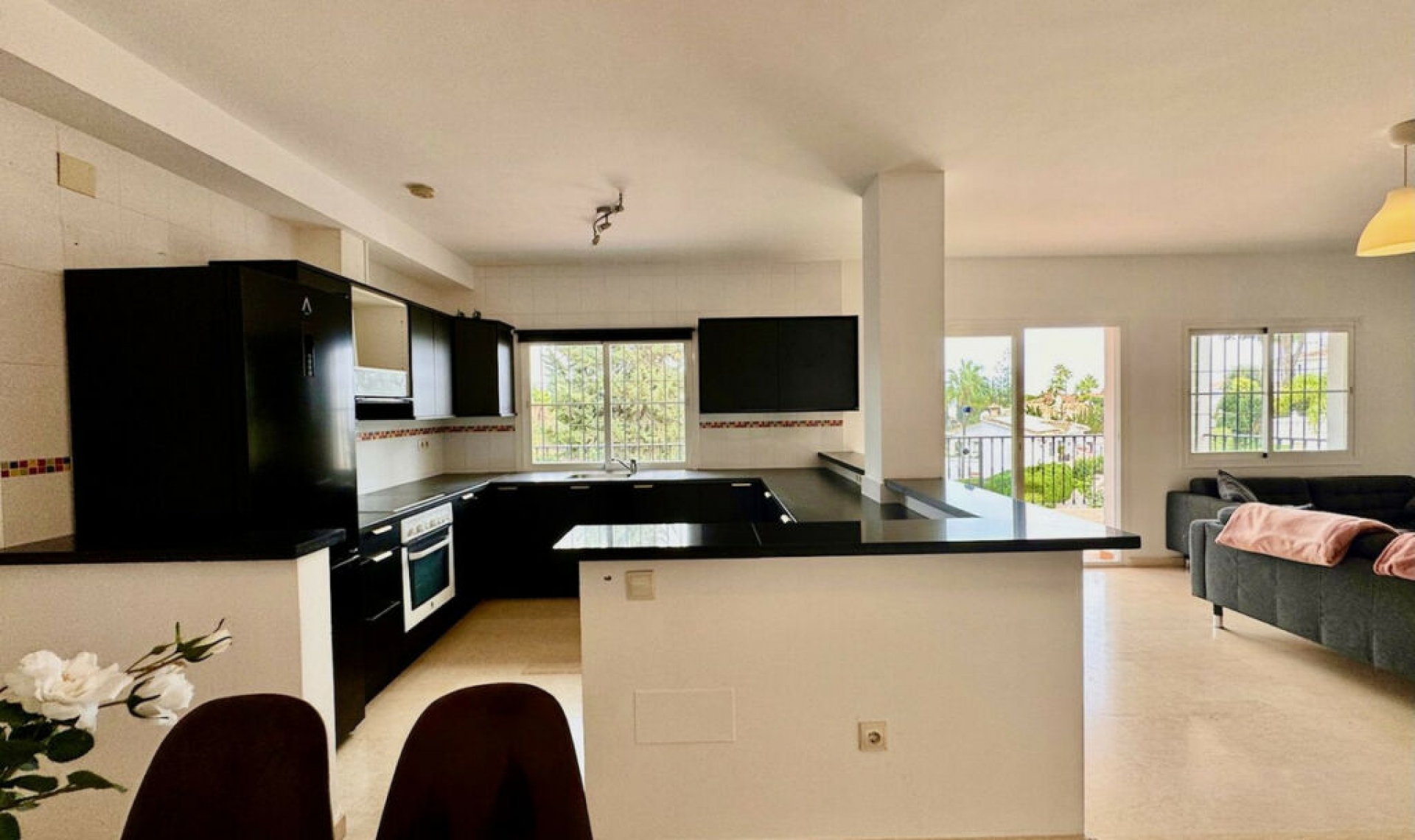 Resale - House -
La Cala de Mijas