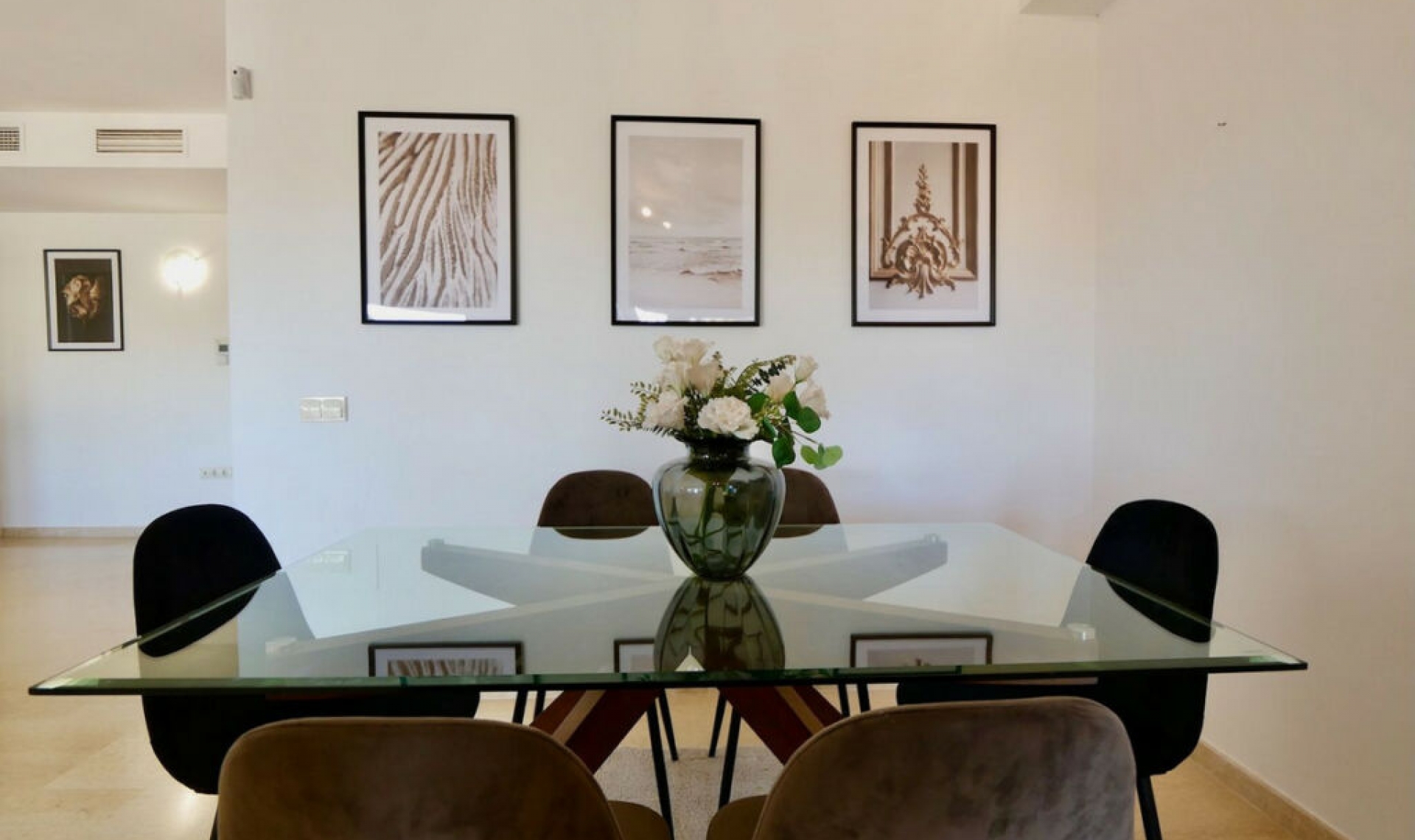 Resale - House -
La Cala de Mijas