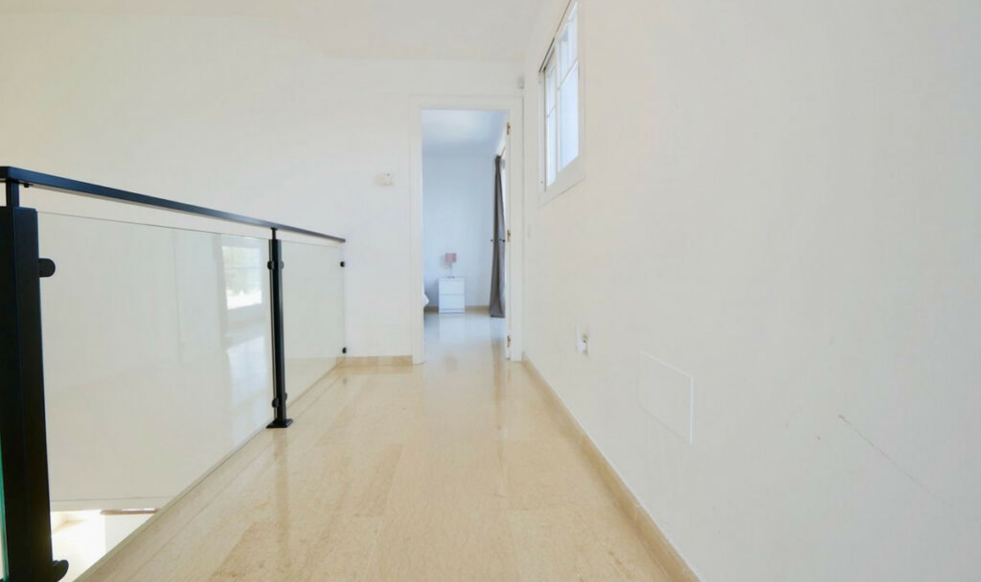 Resale - House -
La Cala de Mijas