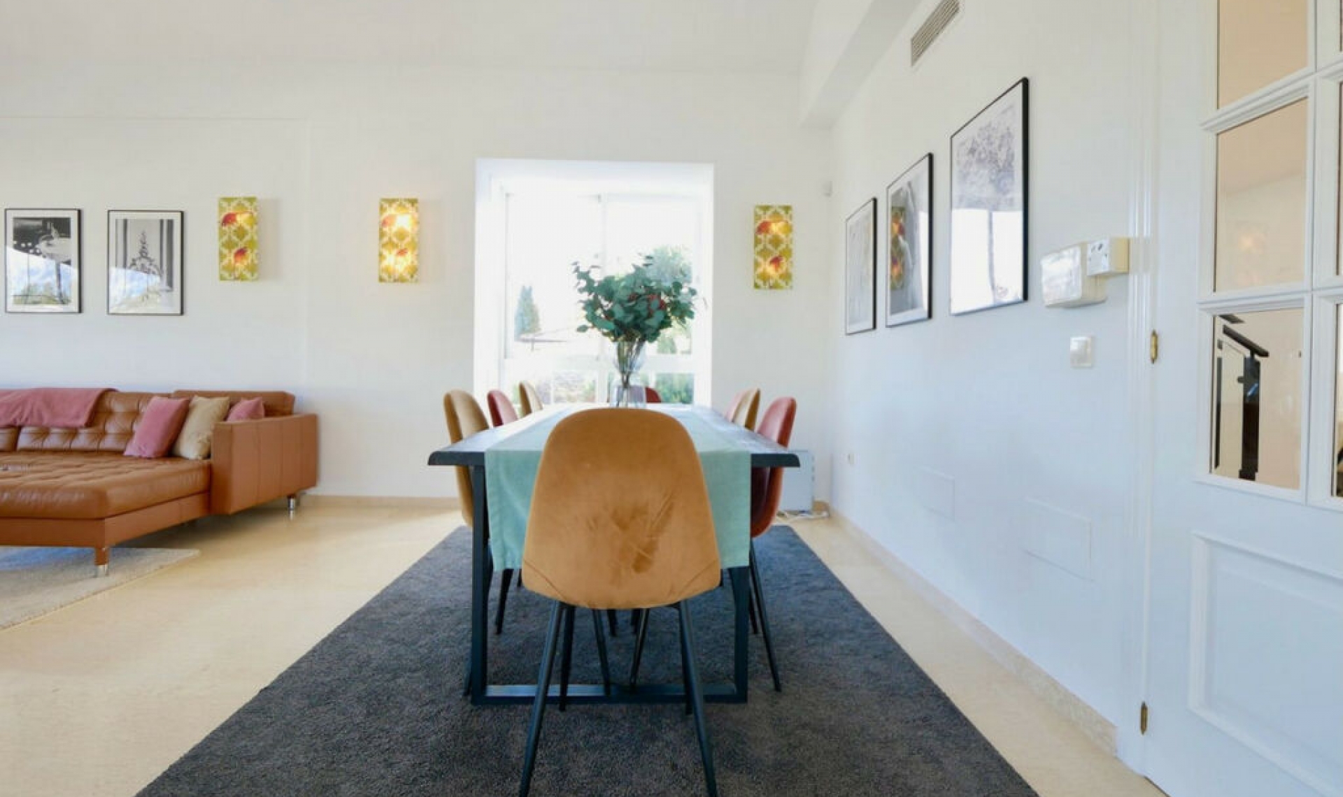 Resale - House -
La Cala de Mijas