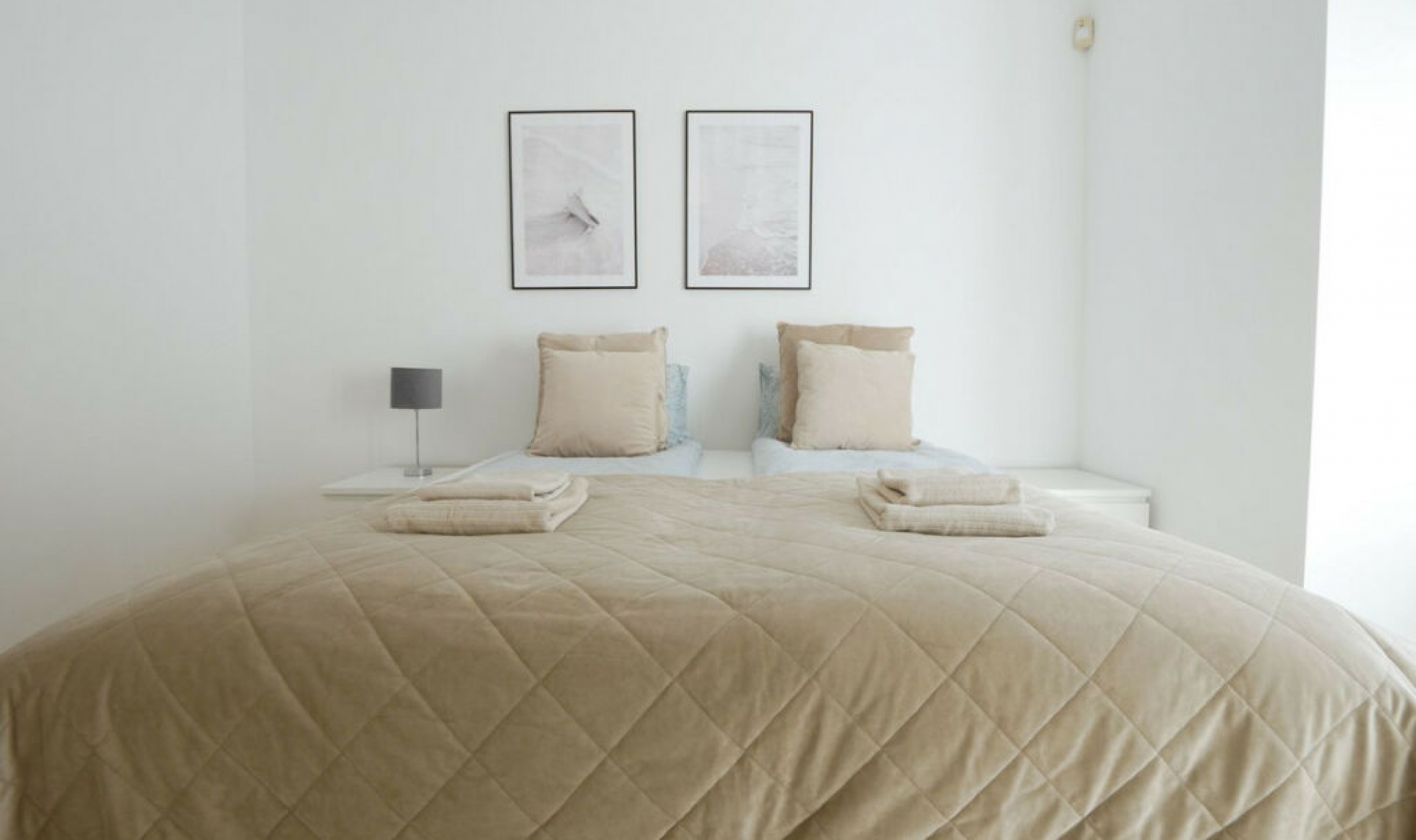 Resale - House -
La Cala de Mijas