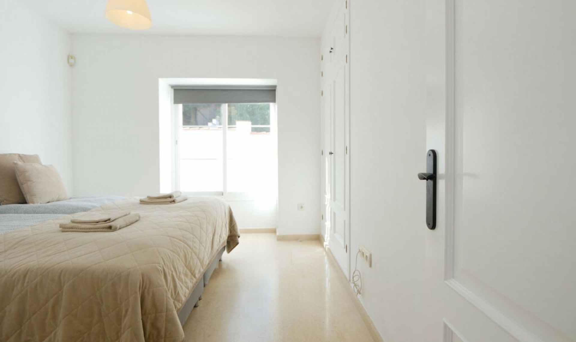 Resale - House -
La Cala de Mijas