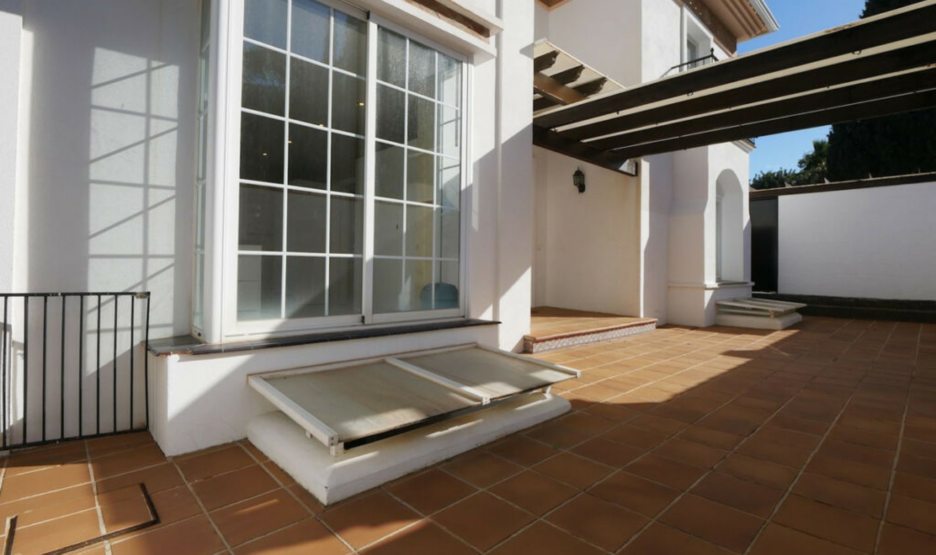Resale - House -
La Cala de Mijas