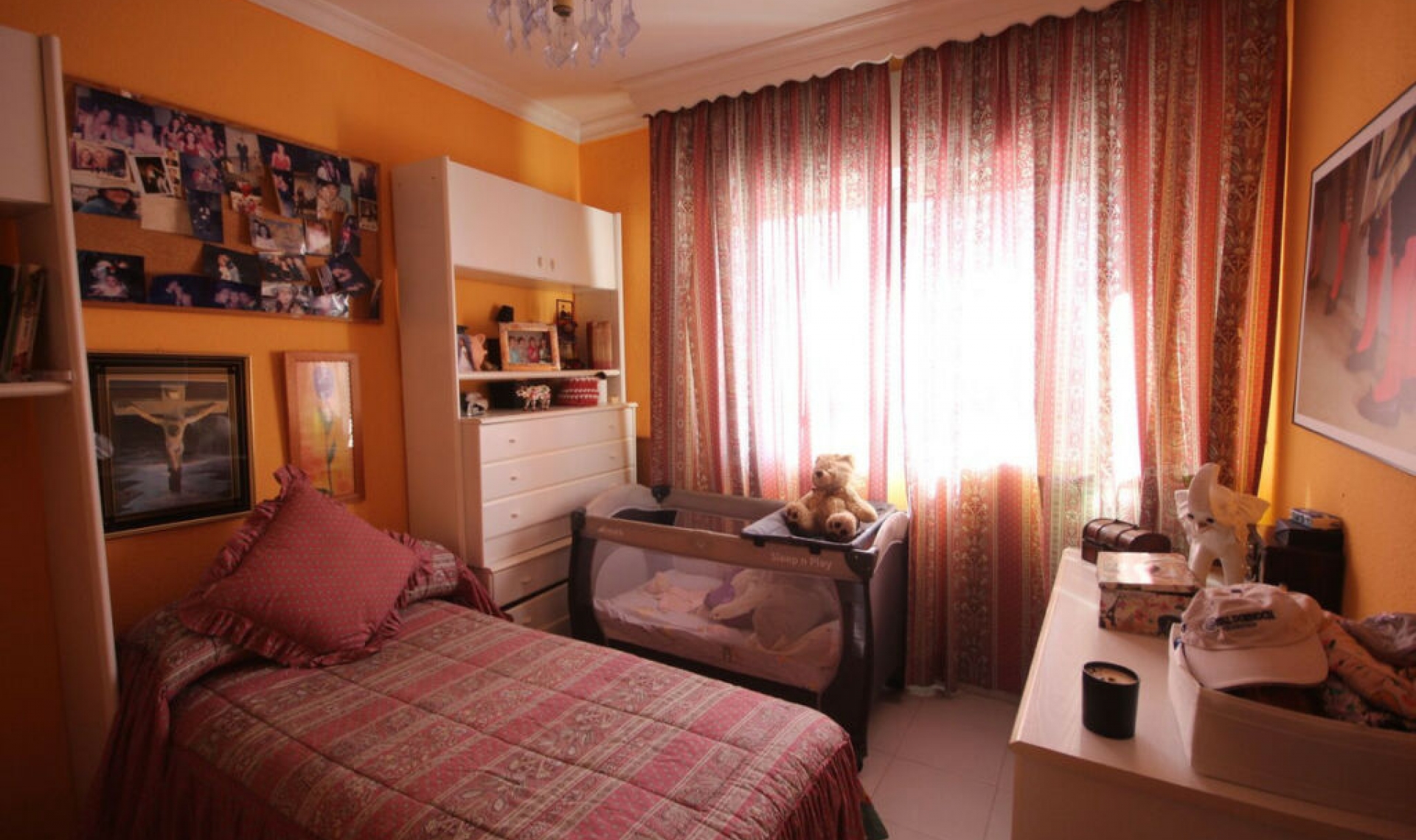 Resale - House -
La Cala de Mijas