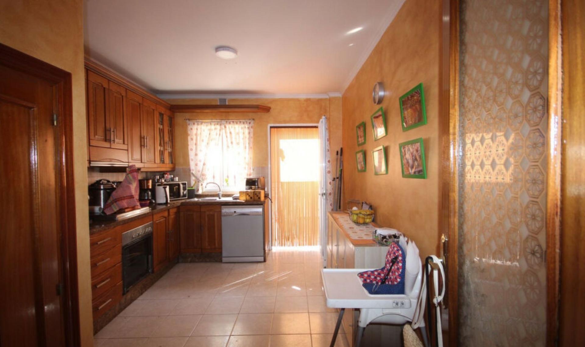 Resale - House -
La Cala de Mijas