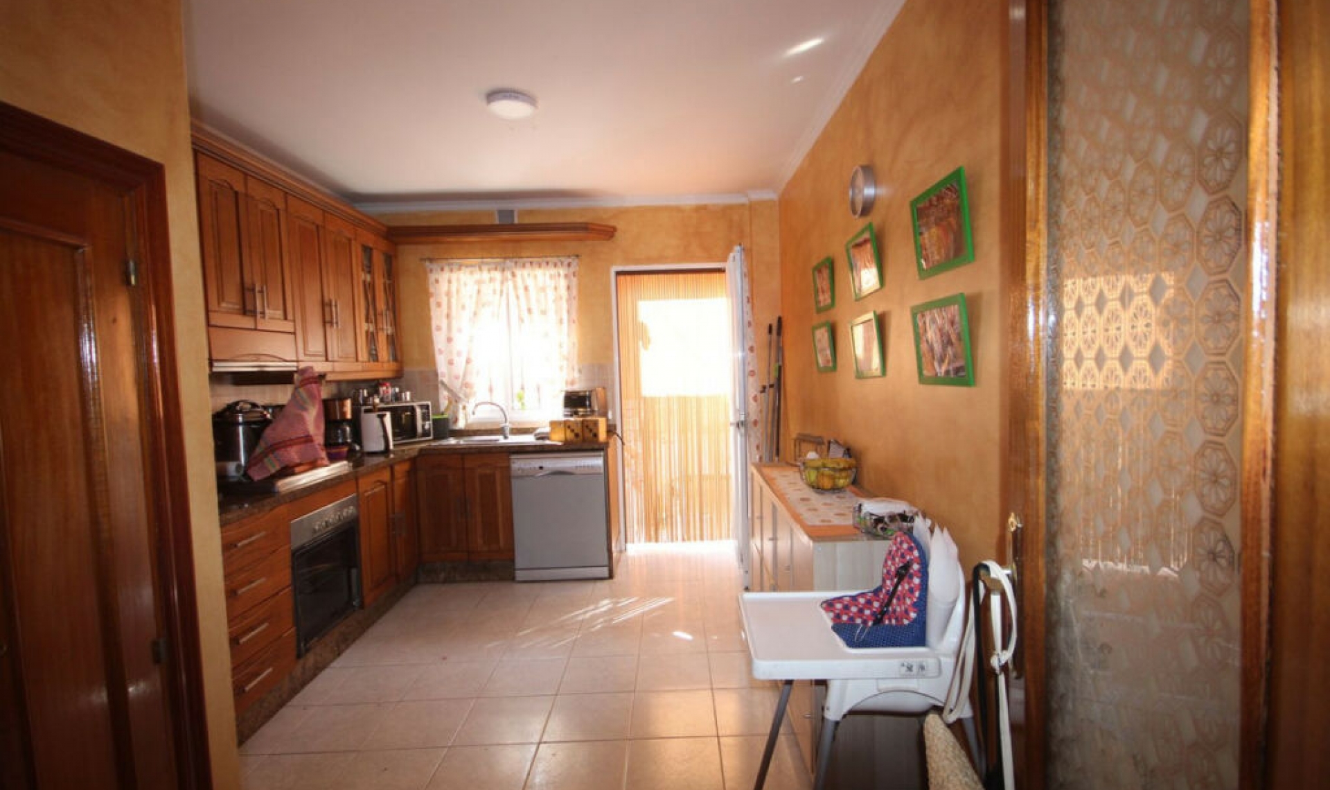 Resale - House -
La Cala de Mijas