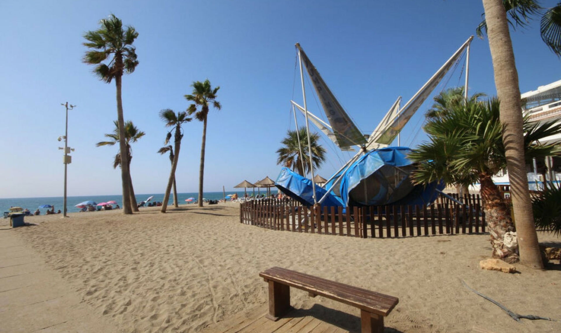 Resale - House -
La Cala de Mijas