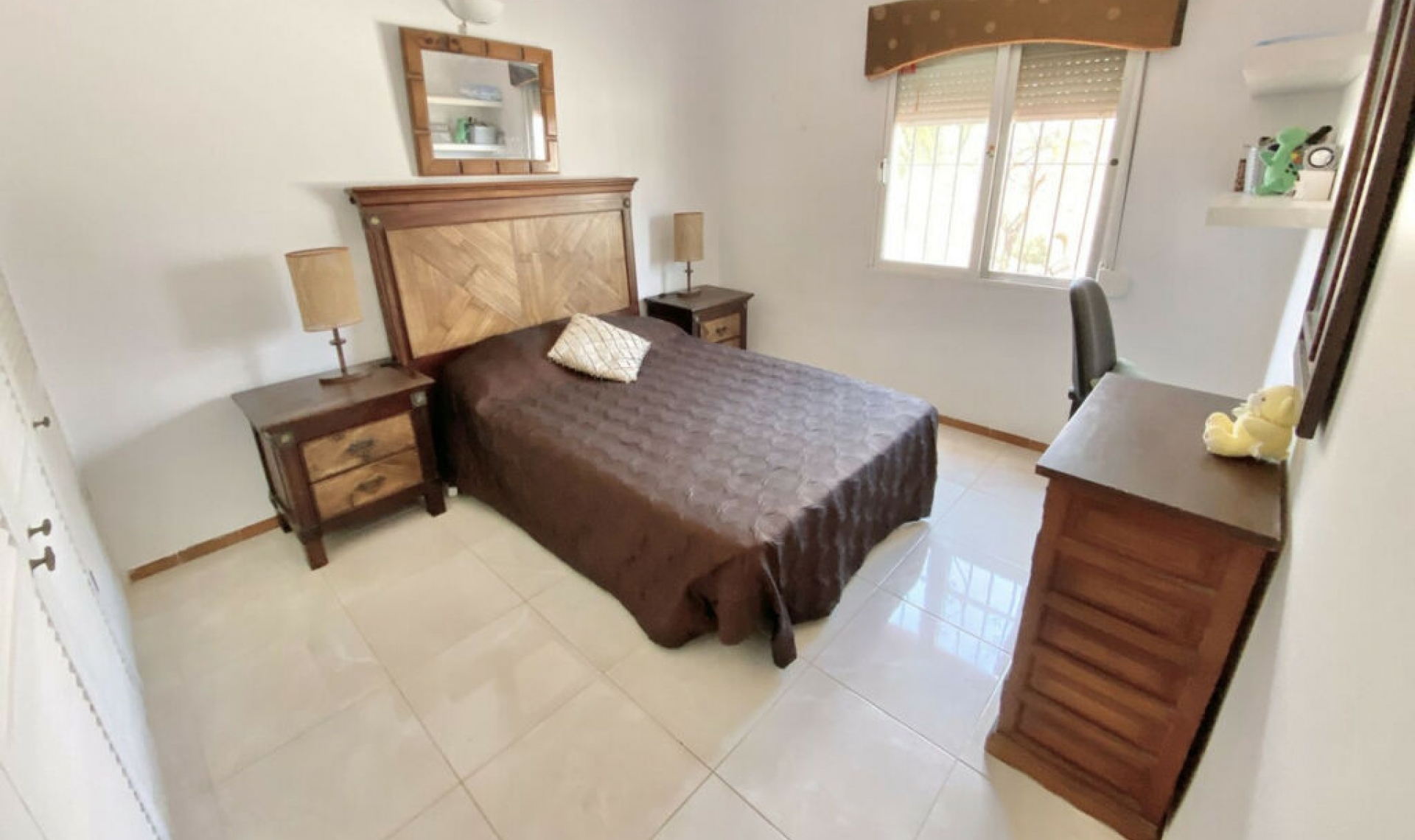 Resale - House -
La Cala de Mijas