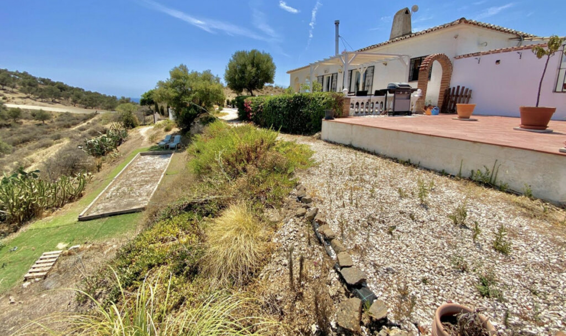 Resale - House -
La Cala de Mijas