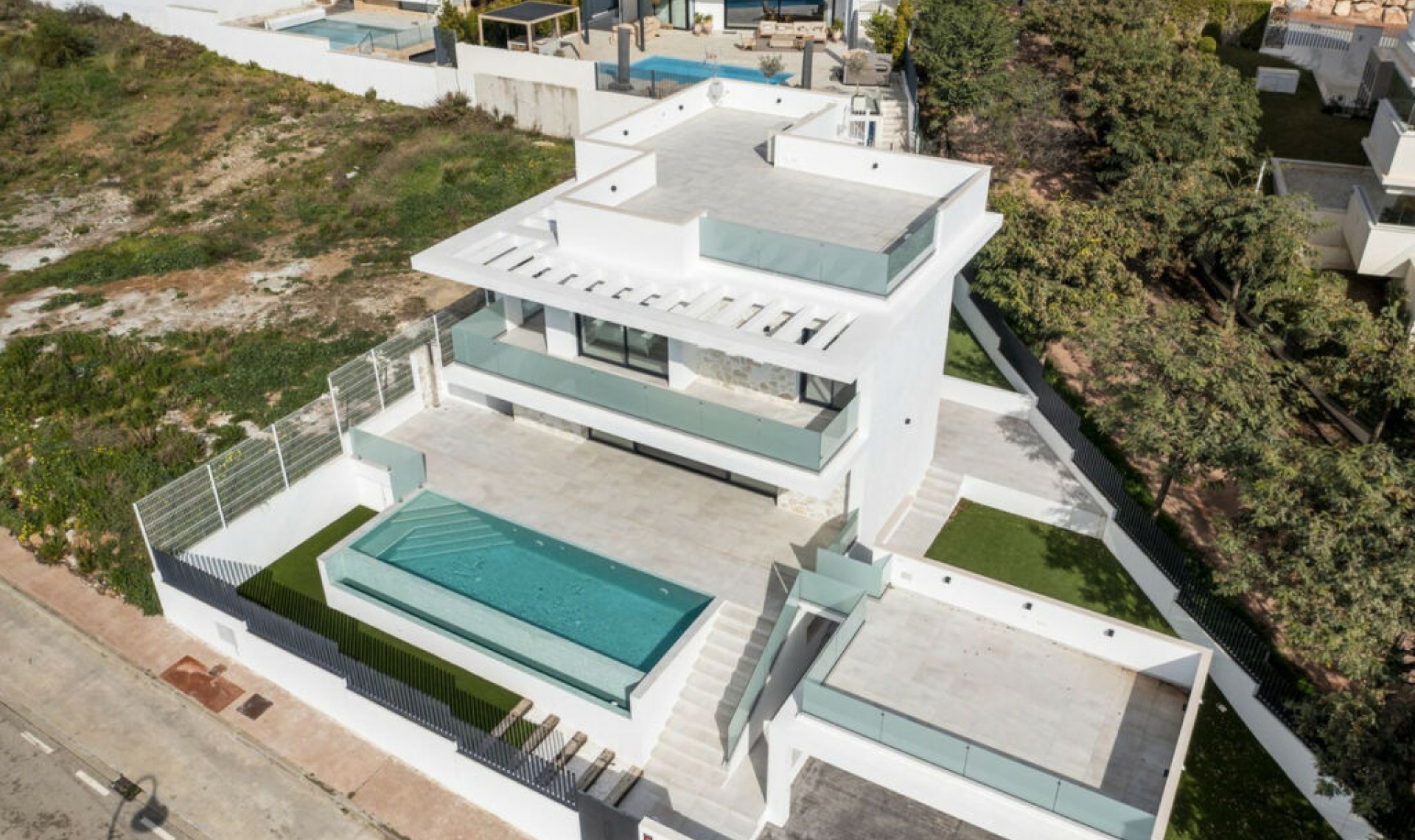 Resale - House -
La Cala de Mijas
