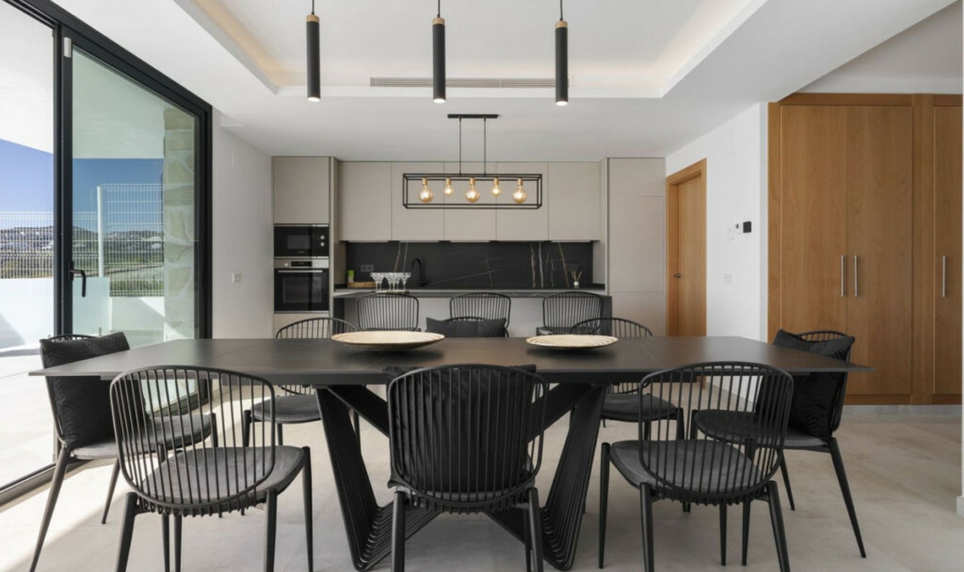 Resale - House -
La Cala de Mijas